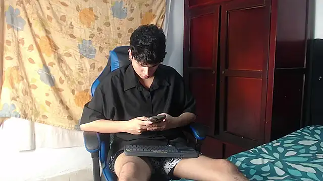 alice_julls webcam