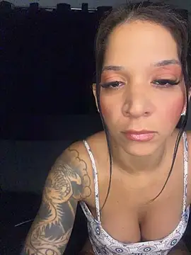 Biazinhabdsm webcam