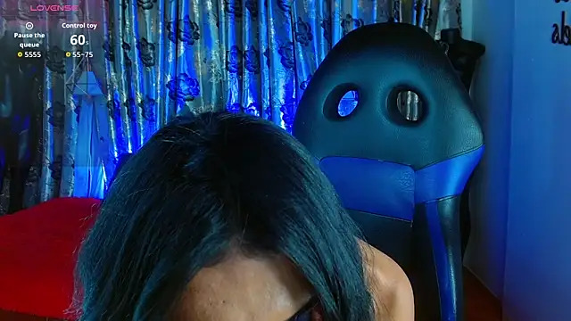Hecate_doll webcam