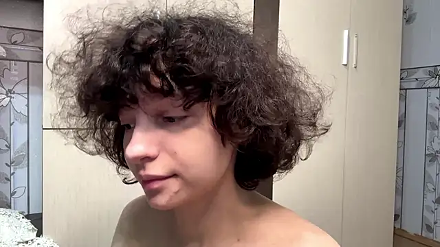 Nikatyanxx webcam