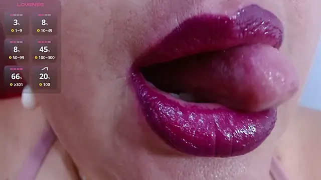 Kerly_Doll webcam