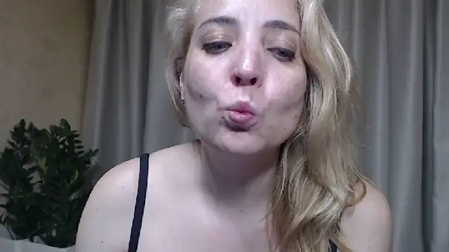 sweetpussy webcam