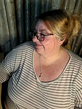 Iceprincess2bad4u webcam