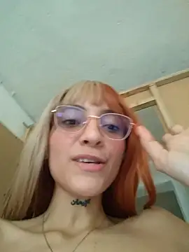 Dani-peggin webcam