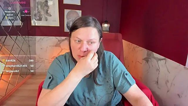 KellyPerfection webcam