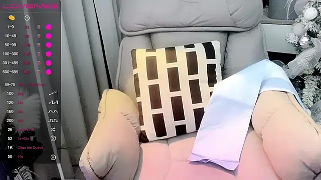 Monica-666888- webcam