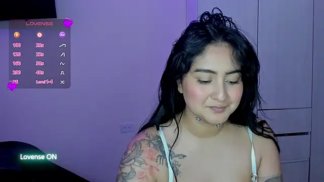 ViolettaKai webcam