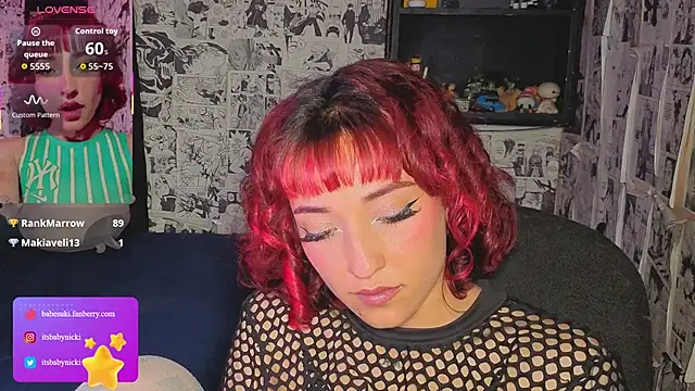 NickiYoung webcam