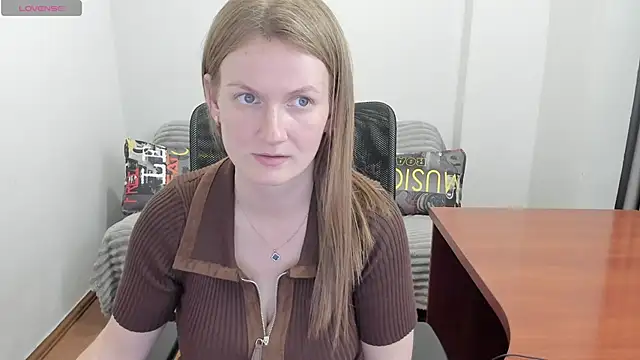 Alisha_Skyes webcam