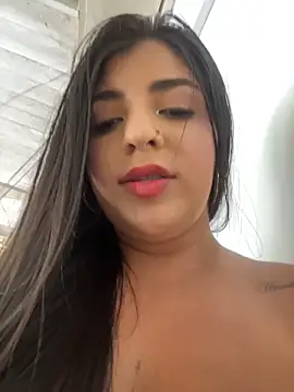 Isaa-Sweet webcam