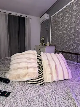 Olivia_Noor webcam