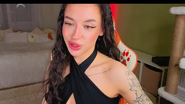 Regina_Amour webcam