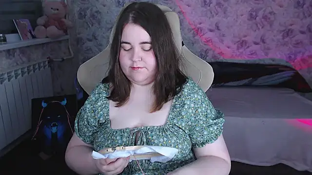 Estelle_Hicks webcam