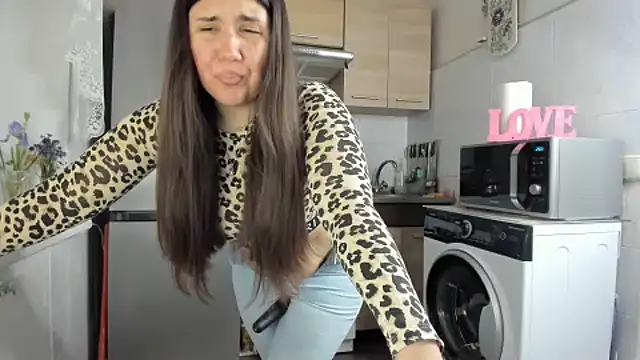 Mia_Marrone webcam