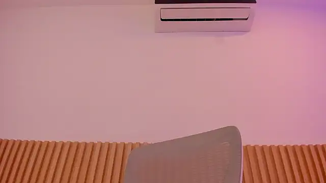 OliviaSweett webcam