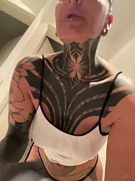 KathaleaNoir webcam