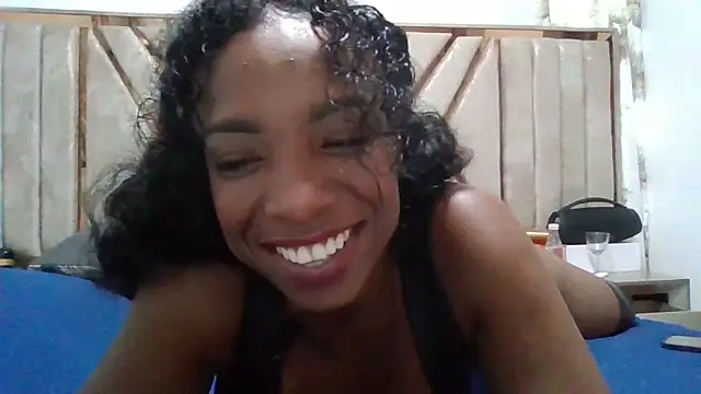 JadaMillss webcam