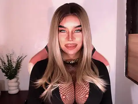 Zandralopez webcam