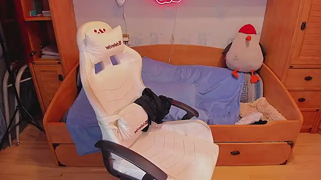 Dexter_Bennett webcam