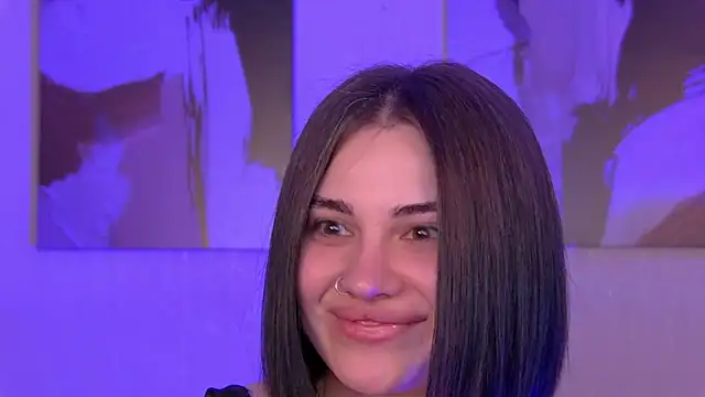 AdrianaToress webcam