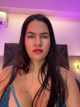 Zafira_Alabi webcam