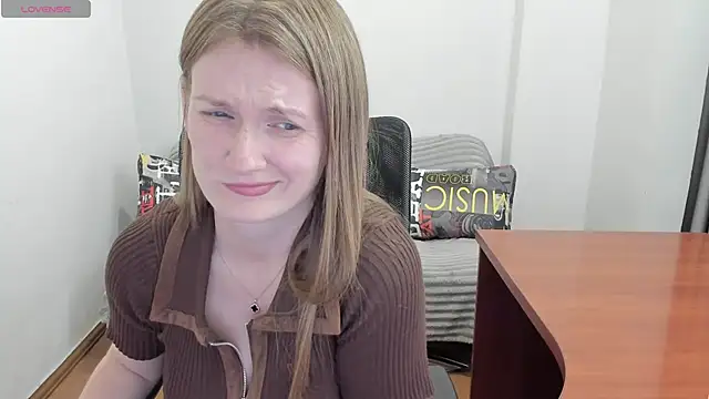 Alisha_Skyes webcam