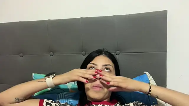 AbrilSantosxo webcam