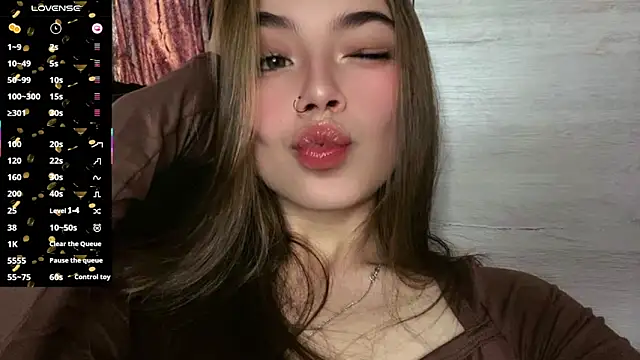 Mia_Victoria22 webcam