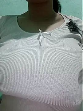 Shine_Mai webcam