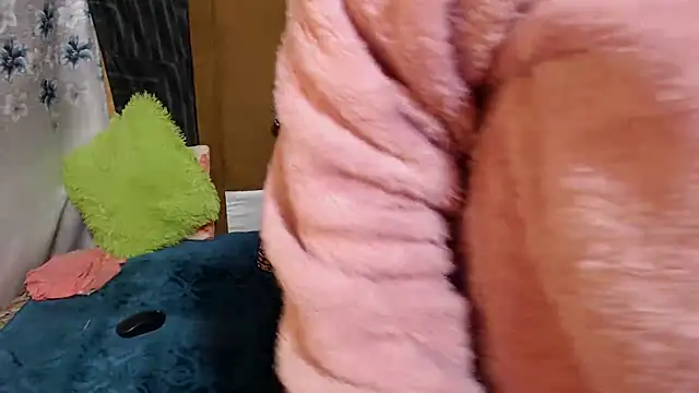 BigbootyNickyx live sex cam