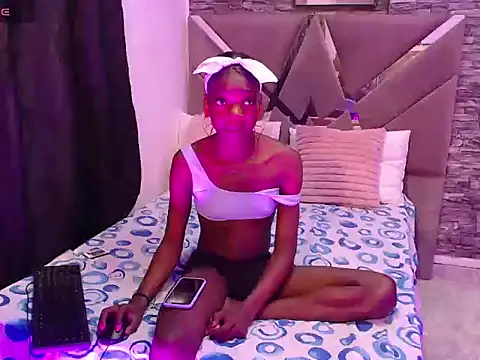 black_tsx webcam