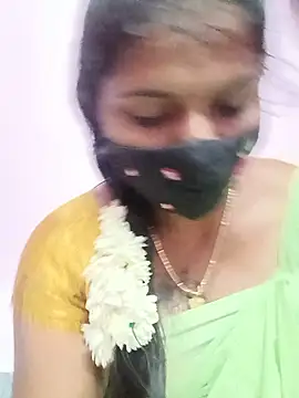CuteDevilAnu webcam