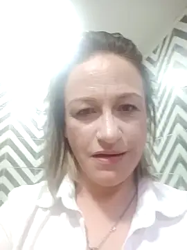 Charlot_milf webcam