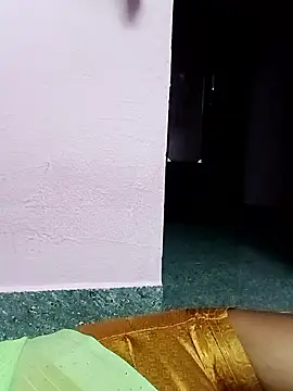 CuteDevilAnu webcam