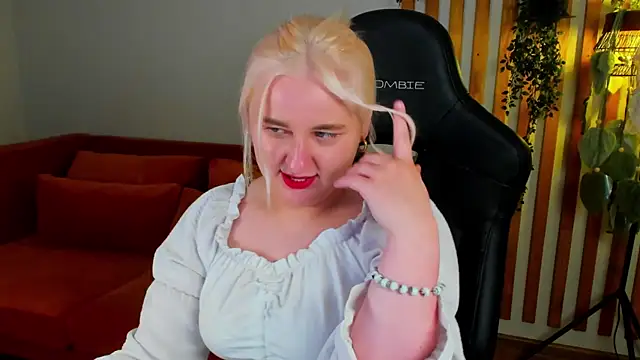 LioraArdyn webcam