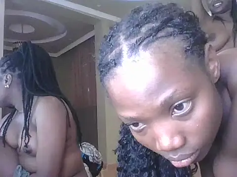 Salma_100 webcam
