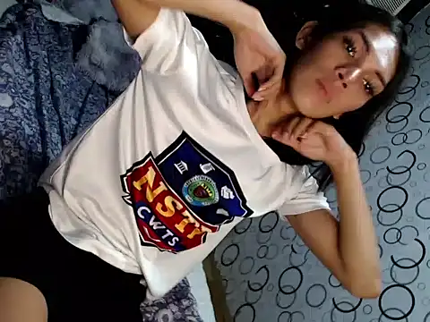 GORGEOUS_CARMEE