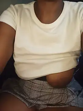 BOTTYANGELxx1 live sex cam