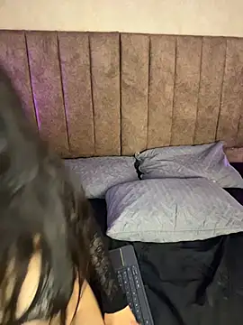 Antonella_Julieta webcam