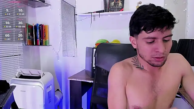 StefanoBigCock webcam