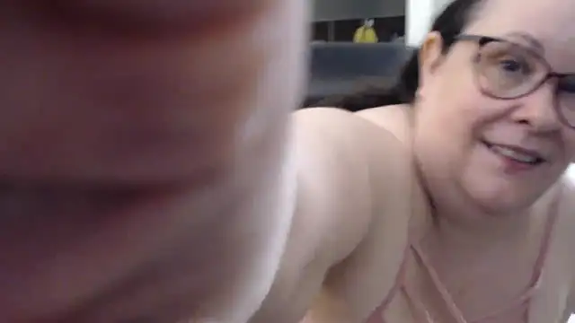 Juicy_Julie469 webcam