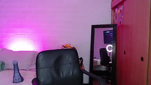 Amy66 webcam