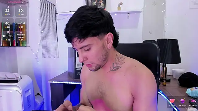 StefanoBigCock webcam