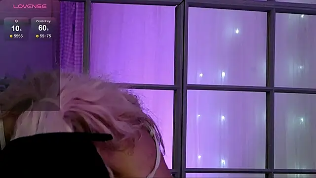 SarahRaynex webcam