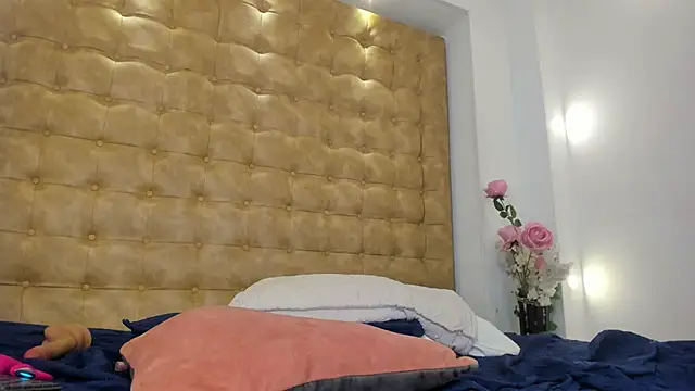 violet_giraldo webcam