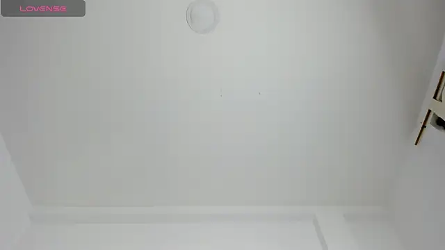 Ebony_danik