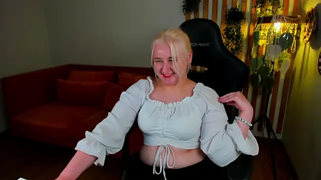 LioraArdyn webcam