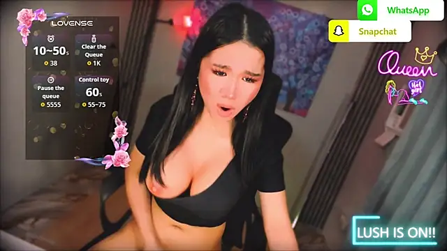 xBigSurpriseLorainex webcam