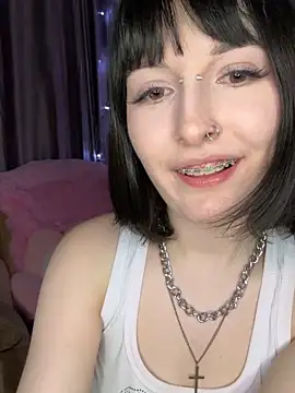 virusDoll webcam