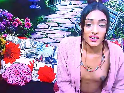 IndianPretty14u2Luv webcam